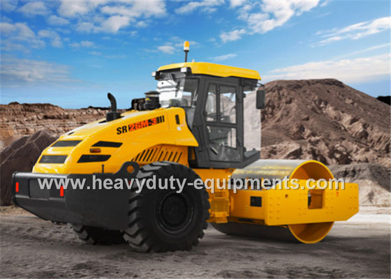 Chiny Shantui Full hydraulic single drum road roller SR26 equipped with the CUMMINS engine 6CTAA8,3/C215 dostawca