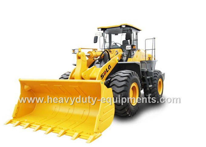 flat bottom type bucket with 3.0m3 capacity and 6705mm min.steering radius